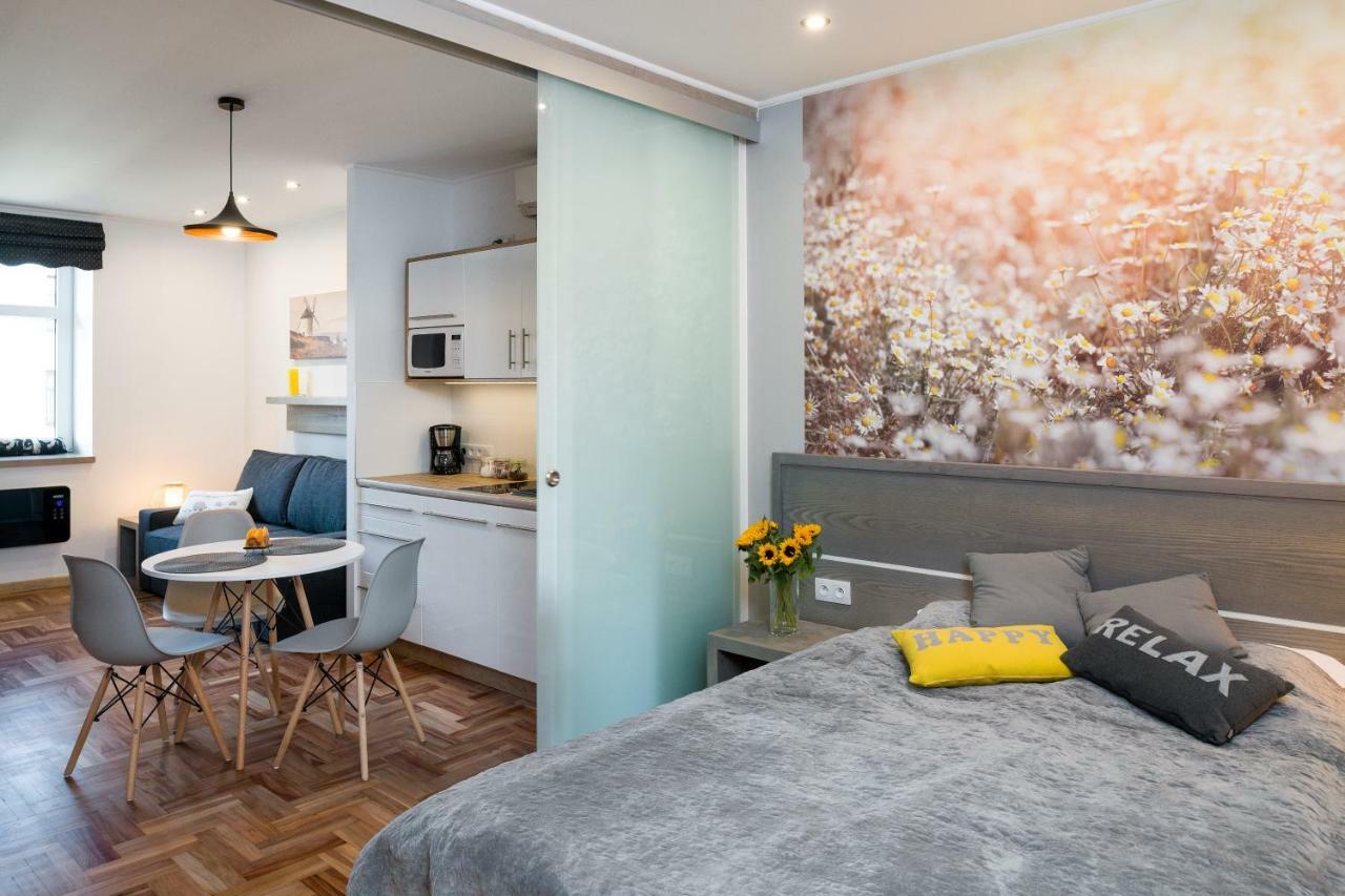 Sunflower Apartment Краков Экстерьер фото